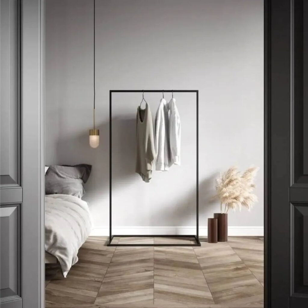 Capacity and hanging space